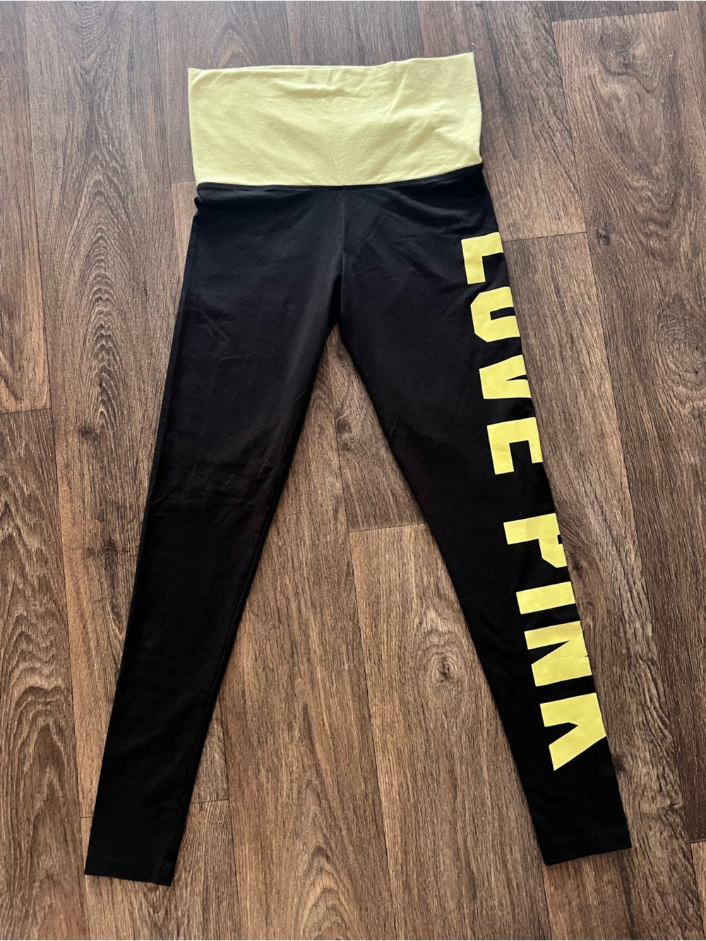 PINK Victoria’s Secret Foldover Leggings Black/Yellow Logo (ID36013804)